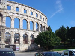 Арена в Пуле