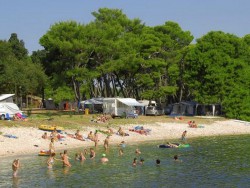 Пула. Пляж Stoja