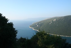 Залив Пломин