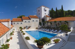 Villa Isabelle - настоящий средневековый замок!