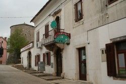 Ресторан Pod ladonjom, город Жминь