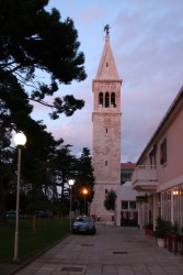 Колокольня со статуей покровителя города