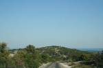 Остров Lošinj. Дорога на вершину холма. 
